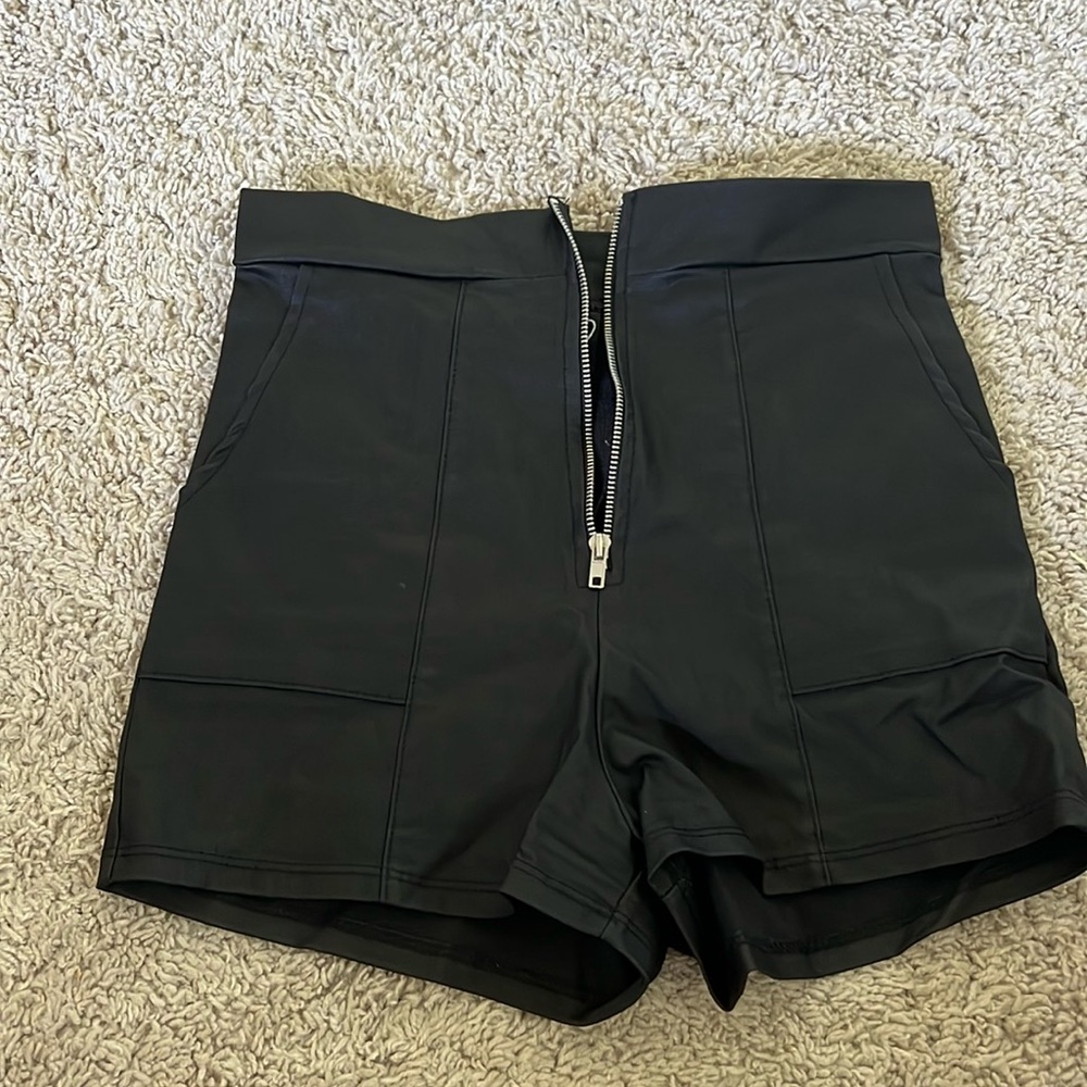Leather shorts from Windsor